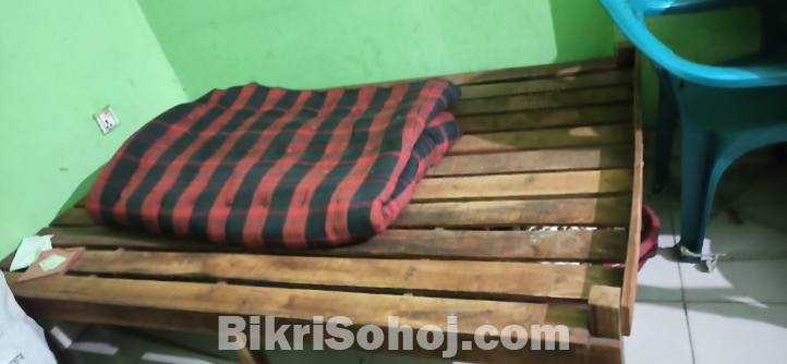 চৌকি বিক্রি হবে ডাবল চৌকি সাথে জাজীম